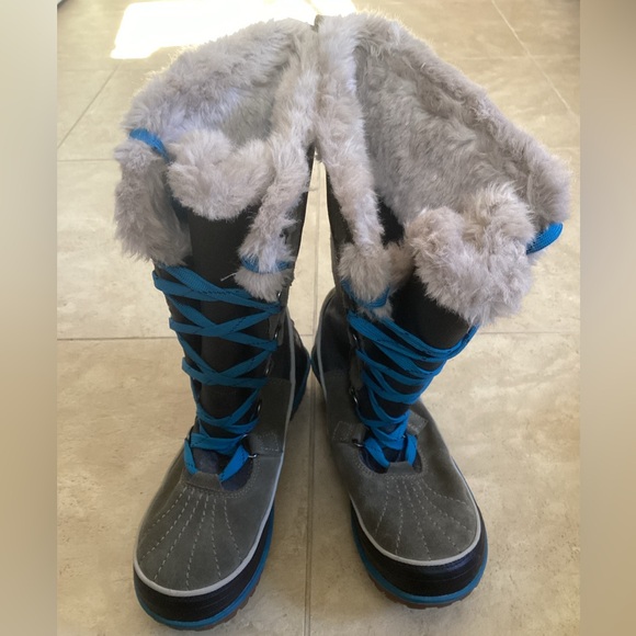 Women’s Sorel Tivoli High II Winter Boots, Size 8 - Picture 6 of 9